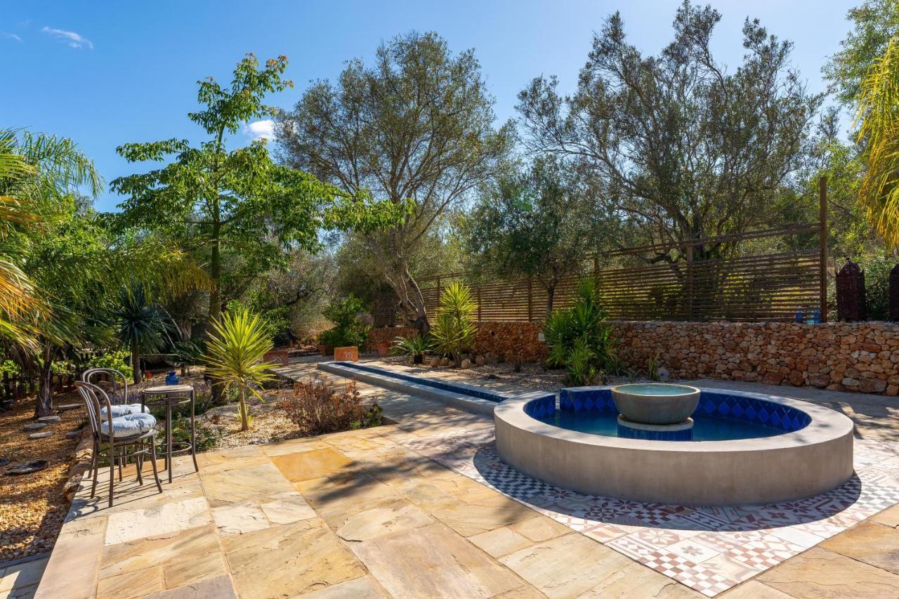 Algarve, Portugal With Pool 4 Ensuite Bedrooms, Private Pool, And Beautiful Gardens